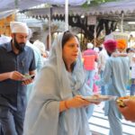 ਭਾਰਤ ਚੋਣ ਕਮਿਸ਼ਨ ਦੀ ਡਾਇਰੈਕਟਰ ਜਨਰਲ (ਆਈ.ਟੀ.) ਡਾ. ਸੀਮਾ ਖੰਨਾ ਅਤੇ ਮੁੱਖ ਚੋਣ ਅਧਿਕਾਰੀ ਪੰਜਾਬ ਅਨਿੰਦਤਾ ਮਿੱਤਰਾ ਨੇ ਸ੍ਰੀ ਹਰਿਮੰਦਰ ਸਾਹਿਬ ਵਿਖੇ ਮੱਥਾ ਟੇਕਿਆ