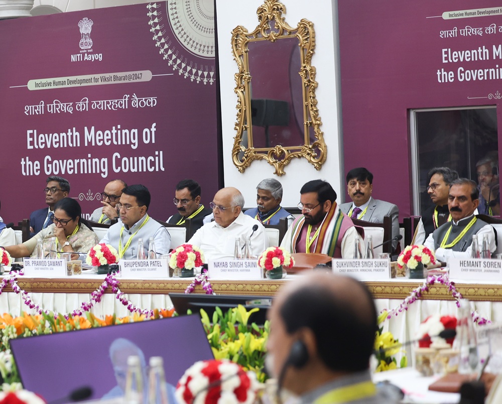CM @ NITI Aayog meeting (2)
