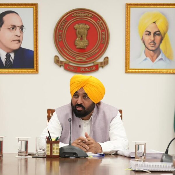 ਮੁੱਖ ਮੰਤਰੀ ਭਗਵੰਤ ਸਿੰਘ ਮਾਨ ਵੱਲੋਂ ਉਸਾਰੀ ਕਿਰਤੀਆਂ ਲਈ ਵੱਡੀ ਰਾਹਤ ਦਾ ਐਲਾਨ; ਪੂਰੇ ਪੰਜਾਬ ਵਿੱਚ 10 ਲੱਖ ਮਜ਼ਦੂਰਾਂ ਦੀ ਮੁਫ਼ਤ ਰਜਿਸਟ੍ਰੇਸ਼ਨ ਕੀਤੀ ਜਾਵੇਗੀ