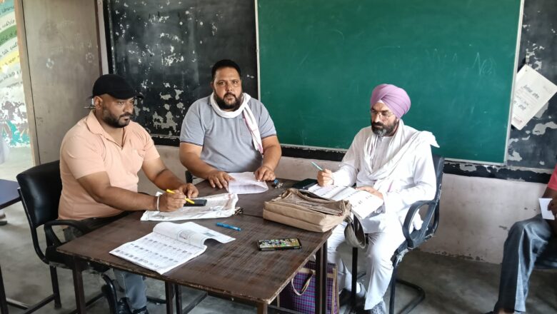 ਵੋਟਰ ਸੂਚੀਆਂ ਦੀ ਸ਼ੁੱਧਤਾ ਲਈ ਜ਼ਿਲ੍ਹਾ ਪ੍ਰਸ਼ਾਸਨ ਦਾ ਵਿਸ਼ੇਸ਼ ਅਭਿਆਨ, 400 ਪੋਲਿੰਗ ਬੂਥਾਂ ‘ਤੇ ਲਗਾਏ ਗਏ ਮੈਪਿੰਗ ਕੈਂਪ