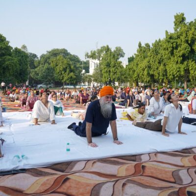 ਅੰਤਰਰਾਸ਼ਟਰੀ ਯੋਗ ਦਿਵਸ ਮੌਕੇ ਸਪੀਕਰ ਸੰਧਵਾਂ,  ਵਿਧਾਇਕ ਸੇਖੋਂ ਤੇ ਡੀ ਸੀ ਨੇ ਕੀਤਾ ਯੋਗ ਅਭਿਆਸ