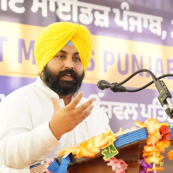  ਮੁਕਤਸਰ ਸਾਹਿਬ ਵਿਖੇ ‘ਬ੍ਰਾਈਟ ਮਾਈਂਡਜ਼ ਪੰਜਾਬ’ ਤਹਿਤ 1050 ਤੋਂ ਵੱਧ ਹੋਣਹਾਰ ਵਿਦਿਆਰਥੀਆਂ ਦਾ ਸਨਮਾਨ