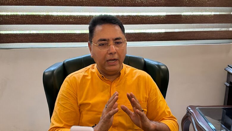 ਪਾਵਰ ਕਾਰਪੋਰੇਸ਼ਨ ਦੇ ਕਰਮਚਾਰੀ ਕਿਸਾਨਾਂ ਤੇ ਆਮ ਜਨਤਾ ਲਈ ਪਰੇਸ਼ਾਨੀ ਦਾ ਕਾਰਨ ਨਾ ਬਣਨ; ਹੜਤਾਲ ਵਾਪਸ ਲੈਣ, ਸਰਕਾਰ ਗੱਲਬਾਤ ਲਈ ਹਮੇਸ਼ਾ ਤਿਆਰ: ਅਮਨ ਅਰੋੜਾ