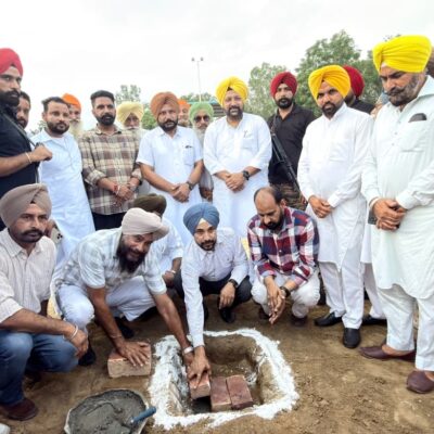 ਓ.ਐਸ.ਡੀ. ਸੁਖਵੀਰ ਸਿੰਘ ਨੇ ਪਿੰਡ ਮੀਮਸਾ ਵਿਖੇ ਇੱਕ ਕਰੋੜ ਰੁਪਏ ਦੀ ਲਾਗਤ ਨਾਲ ਬਣਨ ਵਾਲੇ ਹਾਕੀ ਐਸਟ੍ਰੋਟਰਫ ਦਾ ਕੰਮ ਕਰਵਾਇਆ ਸ਼ੁਰੂ