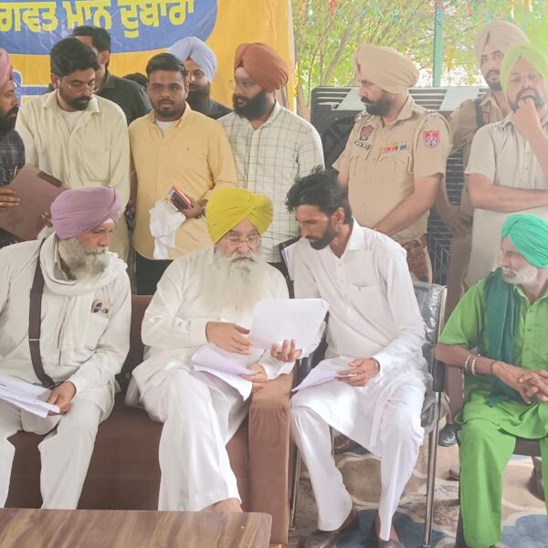 ਪੰਜਾਬ ਸਰਕਾਰ ਨੇ ਪਾਰਦਰਸ਼ੀ ਅਤੇ ਜਵਾਬਦੇਹ ਪ੍ਰਸ਼ਾਸਨ ਦੀ ਨਵੀਂ ਪਰੰਪਰਾ ਕੀਤੀ ਸ਼ੁਰੂ – ਕੈਬਨਿਟ ਮੰਤਰੀ ਸ. ਗੁਰਮੀਤ ਸਿੰਘ ਖੁੱਡੀਆਂ