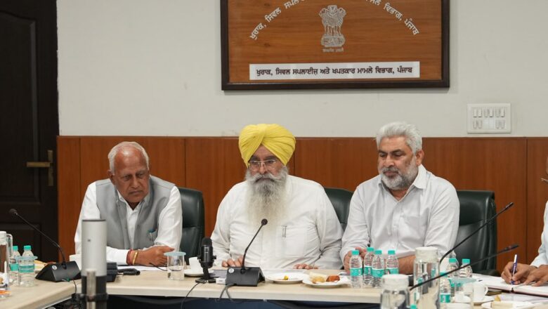 ਪੰਜਾਬ ਵੱਲੋਂ ਆਗਾਮੀ ਖ਼ਰੀਦ ਲਈ ਭੰਡਾਰਨ ਹਿੱਤ ਜਗ੍ਹਾ ਵਾਸਤੇ ਮਹੀਨਾਵਾਰ 12 ਲੱਖ ਮੀਟ੍ਰਿਕ ਟਨ ਅਨਾਜ ਦੀ ਚੁਕਾਈ ‘ਤੇ ਜ਼ੋਰ