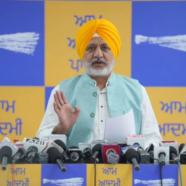 ਬਾਦਲ ਦਾ ‘ਧਰਮ ਯੁੱਧ ਮੋਰਚਾ’ ਦਾ ਐਲਾਨ ਪੰਜਾਬੀਆਂ ਨੂੰ ਗੁੰਮਰਾਹ ਕਰਨ ਲਈ ਸਿਰਫ਼ ਇੱਕ ਸਿਆਸੀ ਡਰਾਮਾ ਹੈ: ਬਲਤੇਜ ਪੰਨੂ