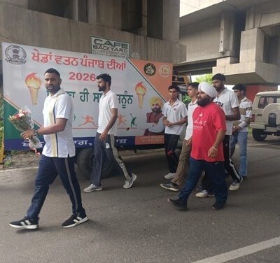 ਖੇਡਾਂ ਵਤਨ ਪੰਜਾਬ ਦੀਆਂ 2026: ਮਸ਼ਾਲ ਵਾਪਸੀ ਸਮਾਰੋਹ ਦੌਰਾਨ ਮਸ਼ਾਲ ਨਵਾਂਸ਼ਹਿਰ ਨੂੰ ਸੌਂਪੀ