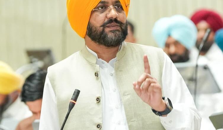 ਭਗਵੰਤ ਮਾਨ ਸਰਕਾਰ ਦੇ ਸਾਰਥਕ ਯਤਨਾਂ ਸਦਕਾ ਪੰਜਾਬ ਦੀਆਂ ਔਰਤਾਂ ਆਰਥਿਕ ਆਤਮ-ਨਿਰਭਰਤਾ ਵੱਲ ਵਧ ਰਹੀਆਂ ਹਨ: ਤਰੁਨਪ੍ਰੀਤ ਸਿੰਘ ਸੌਂਦ