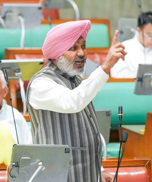 ਭਗਵੰਤ ਮਾਨ ਸਰਕਾਰ ਧਰਤੀ ਹੇਠਲੇ ਪਾਣੀ ਦੇ ਪੱਧਰ ‘ਚ ਸੁਧਾਰ ਲਈ 16,000 ਕਿਲੋਮੀਟਰ ਖਾਲਿਆਂ ਨੂੰ ਮੁੜ ਸੁਰਜੀਤ ਕਰ ਰਹੀ ਹੈ: ਹਰਪਾਲ ਸਿੰਘ ਚੀਮਾ