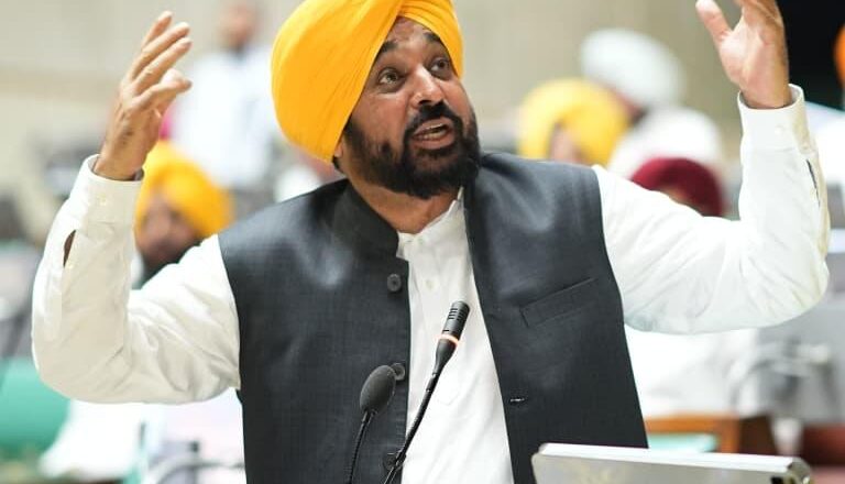 ਪੰਜਾਬ ਵਿੱਚ ਆਊਟਸੋਰਸਿੰਗ ਰਾਹੀਂ ਭਰਤੀ ਕੀਤੇ ਮੁਲਾਜ਼ਮਾਂ ਦੀ ਲੁੱਟ ਦਾ ਅੰਤ ਹੋਇਆ; ਵਿਧਾਨ ਸਭਾ ਵੱਲੋਂ ‘ਪੰਜਾਬ ਸਟੇਟ ਆਊਟਸੋਰਸਡ ਪਰਸੋਨਲ ਬਿੱਲ-2026’ ਸਰਬਸੰਮਤੀ ਨਾਲ ਪਾਸ