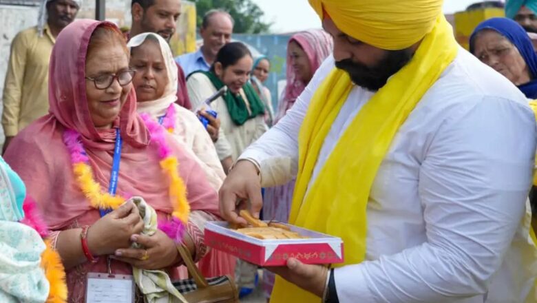 ਮੁੱਖ ਮੰਤਰੀ ਤੀਰਥ ਯਾਤਰਾ ਯੋਜਨਾ ਤਹਿਤ ਸੰਗਤਾਂ ਨੂੰ ਧਾਰਮਿਕ ਅਸਥਾਨਾਂ ਦੇ ਦਰਸ਼ਨਾਂ ਲਈ ਬੱਸਾਂ ਰਵਾਨਾ- ਹਰਜੋਤ ਬੈਂਸ