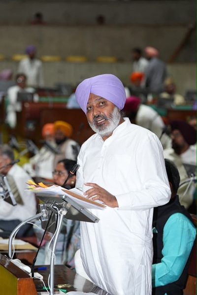 Press note image 1 (52)