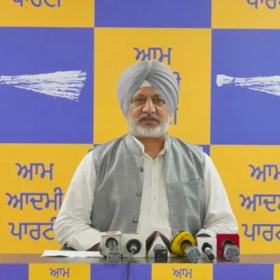 ਕਾਂਗਰਸ ਪੂਰੀ ਤਰ੍ਹਾਂ ਬਿਖਰ ਚੁੱਕੀ ਹੈ, ਰਾਜਾ ਵੜਿੰਗ ‘ਆਪ’ ਵਿਰੁੱਧ ਅਫਵਾਹਾਂ ਫੈਲਾਉਣ ਦੀ ਬਜਾਏ ਆਪਣਾ ਘਰ ਸੰਭਾਲਣ: ਬਲਤੇਜ ਪੰਨੂ