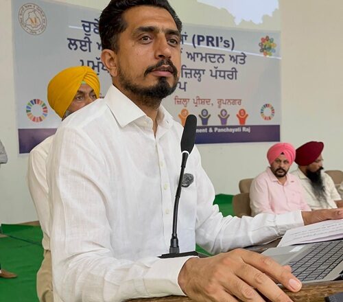 ਵਿਧਾਇਕ ਦਿਨੇਸ਼ ਚੱਢਾ ਦੀ ਅਗਵਾਈ ਹੇਠ ਪੰਚਾਂ-ਸਰਪੰਚਾਂ ਲਈ ਵਿਸ਼ੇਸ਼ ਸਿਖਲਾਈ ਪ੍ਰੋਗਰਾਮ ਕਰਵਾਇਆ
