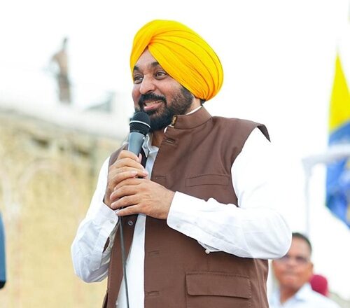 ਮੈਨੂੰ ਝੂਠਾ ਬਦਨਾਮ ਕਰਕੇ ਪੰਜਾਬ ਨੂੰ ਲੁੱਟਣ ਦਾ ਮੌਕਾ ਭਾਲ ਰਹੇ ਨੇ ਵਿਰੋਧੀ-ਭਗਵੰਤ ਸਿੰਘ ਮਾਨ