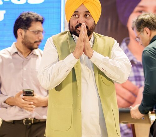 ‘ਜਾਗਤ ਜੋਤ ਸ੍ਰੀ ਗੁਰੂ ਗ੍ਰੰਥ ਸਾਹਿਬ ਸਤਿਕਾਰ ਕਾਨੂੰਨ’ ਨੂੰ ਮਜ਼ਬੂਤ ਕਰਨ ਲਈ ਸੱਤ ਕਮੇਟੀ ਨਾਲ ਵਿਸਥਾਰਪੂਰਵਕ ਵਿਚਾਰ-ਵਟਾਂਦਰਾ ਕਰਨਗੇ ਮੁੱਖ ਮੰਤਰੀ ਭਗਵੰਤ ਸਿੰਘ ਮਾਨ