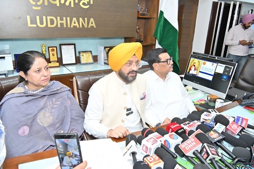 Press note image 1 (69)