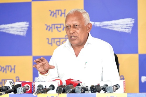 Press note image 2 (3)
