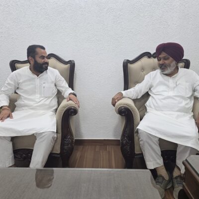 ਵਿਧਾਇਕ ਨਰਿੰਦਰਪਾਲ ਸਿੰਘ ਸਵਨਾ ਨੇ ਵਿੱਤ ਮੰਤਰੀ ਹਰਪਾਲ ਸਿੰਘ ਚੀਮਾ ਨਾਲ ਮੁਲਾਕਾਤ ਕਰਕੇ ਮੰਡੀ ਦੀ ਸਮੱਸਿਆ ਬਾਰੇ ਦਿੱਤੀ ਜਾਣਕਾਰੀ