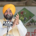 ਮੁੱਖ ਮੰਤਰੀ ਭਗਵੰਤ ਸਿੰਘ ਮਾਨ ਨੇ ਪੰਜਾਬ ਦੀਆਂ ਔਰਤਾਂ ਦੇ ਖਾਤਿਆਂ ਵਿੱਚ ਇੱਕ ਵਾਰ ਫਿਰ ਪਾਈ ਸਨਮਾਨ ਰਾਸ਼ੀ