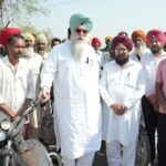 ਸਪੀਕਰ ਸ. ਕੁਲਤਾਰ ਸਿੰਘ ਸੰਧਵਾਂ ਨੇ ਮੀਂਹ ਅਤੇ ਗੜ੍ਹੇਮਾਰੀ ਕਾਰਨ ਨੁਕਸਾਨੀ ਝੋਨੇ ਦੀ ਫ਼ਸਲ ਦਾ ਲਿਆ ਜਾਇਜ਼ਾ
